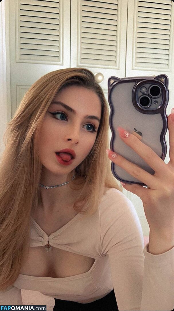 _sassynessa / a.ssa_sa Nahý OnlyFans  Uniklá fotka #2