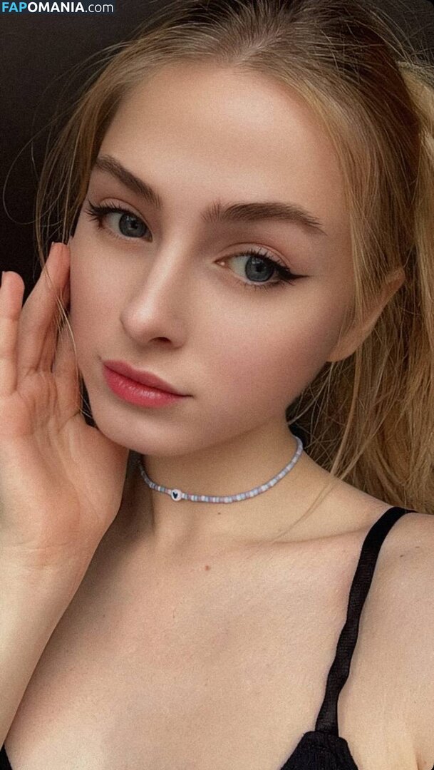_sassynessa / a.ssa_sa Nahý OnlyFans  Uniklá fotka #5