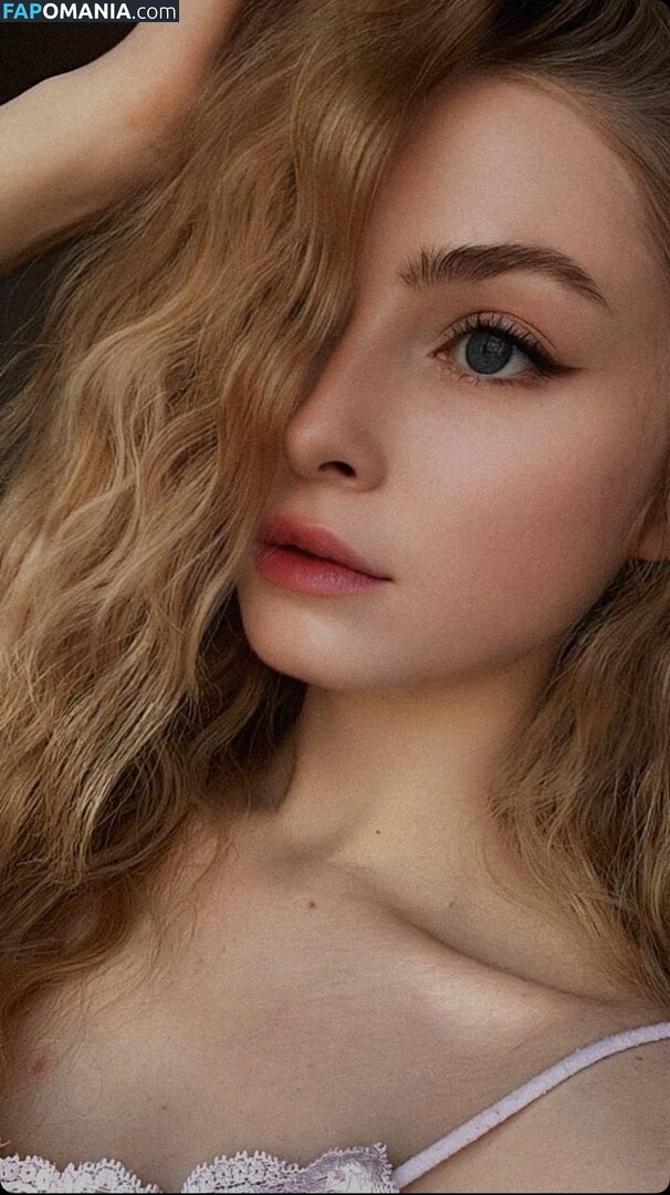 _sassynessa / a.ssa_sa Nahý OnlyFans  Uniklá fotka #8