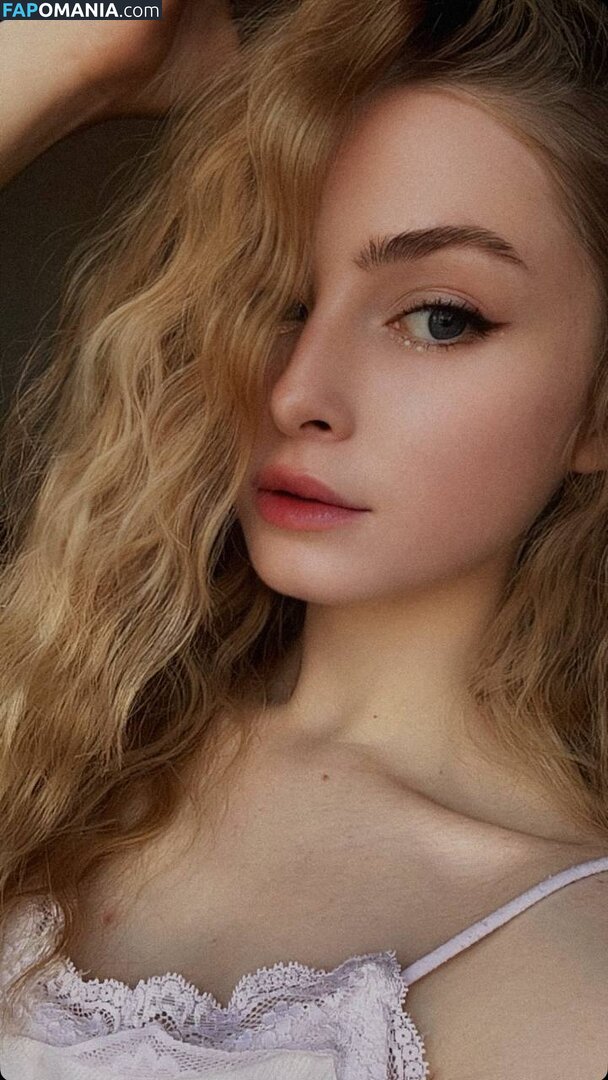 _sassynessa / a.ssa_sa Nahý OnlyFans  Uniklá fotka #9