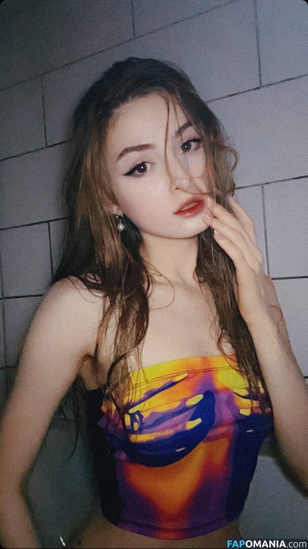 _sassynessa / a.ssa_sa Nahý OnlyFans  Uniklá fotka #23