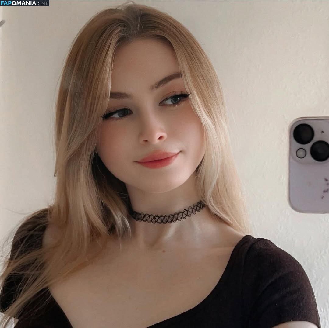_sassynessa / a.ssa_sa Nahý OnlyFans  Uniklá fotka #39