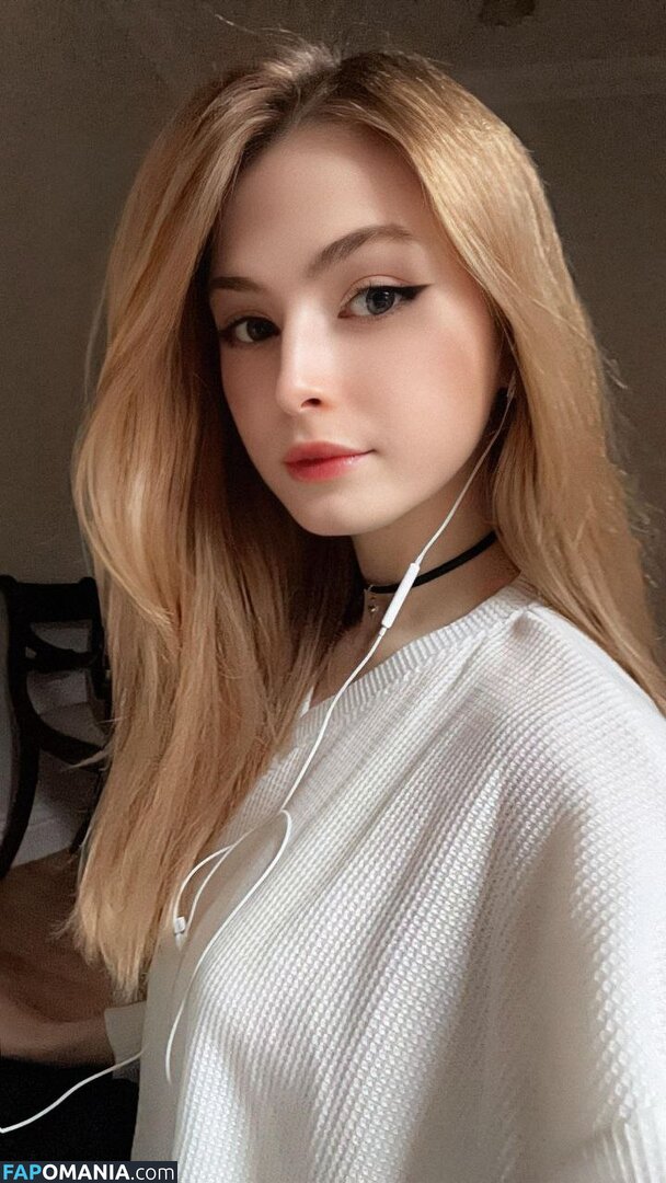 _sassynessa / a.ssa_sa Nahý OnlyFans  Uniklá fotka #42