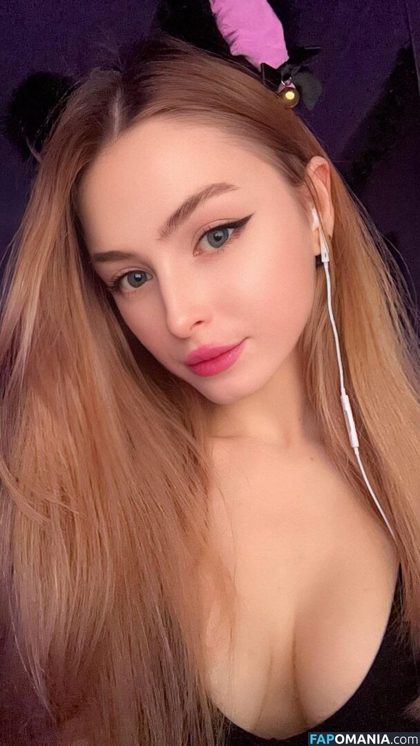 _sassynessa / a.ssa_sa Nahý OnlyFans  Uniklá fotka #60