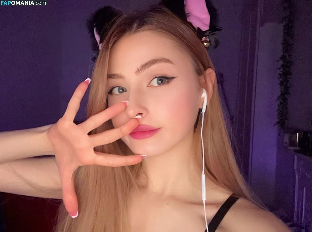 _sassynessa / a.ssa_sa Nahý OnlyFans  Uniklá fotka #61