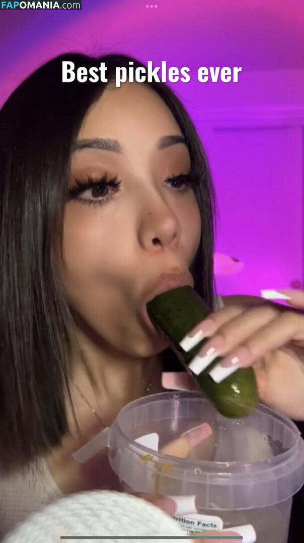 SassySounds ASMR / SassysoundsASMR / sassyselenaaaa / selenaaasasmr Nahý OnlyFans  Uniklá fotka #115