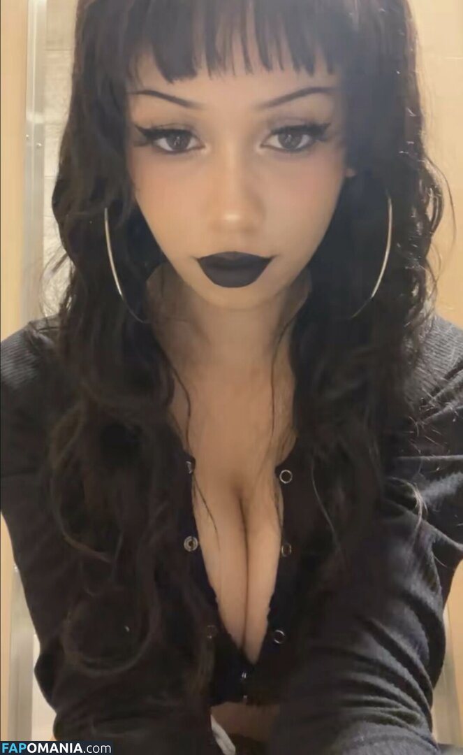 Scarlett Moon / https: / moonieseditz Nahý OnlyFans  Uniklá fotka #1