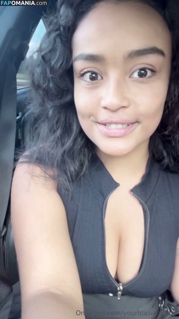 Self Booba Licking Videos / lizzobeeating Nahý OnlyFans  Uniklá fotka #8