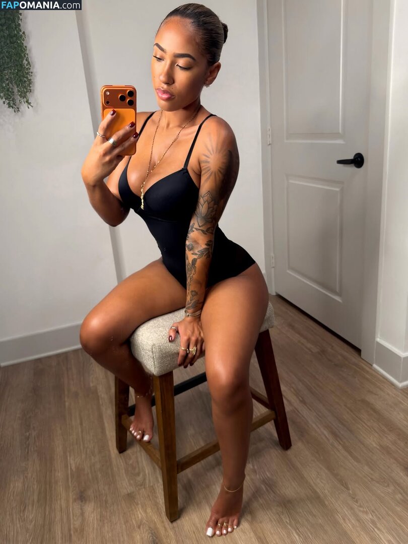 Nenee.xo / Serenity Grace / yoko1525 Nahý OnlyFans  Uniklá fotka #3