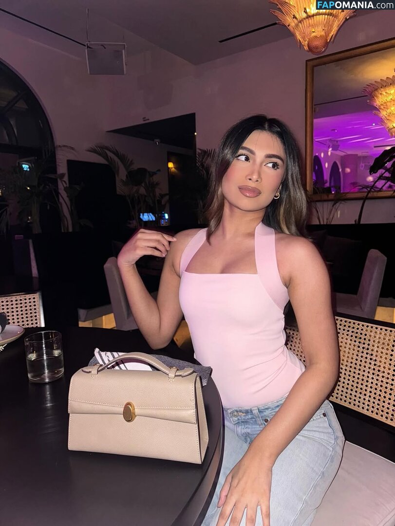 Shabreen Meerasafeer / shabreensabeer Nahý OnlyFans  Uniklá fotka #3