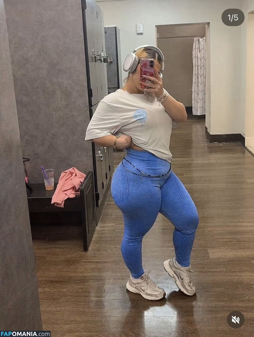 Shaecharmz / https: / sha_charmz Nahý OnlyFans  Uniklá fotka #1