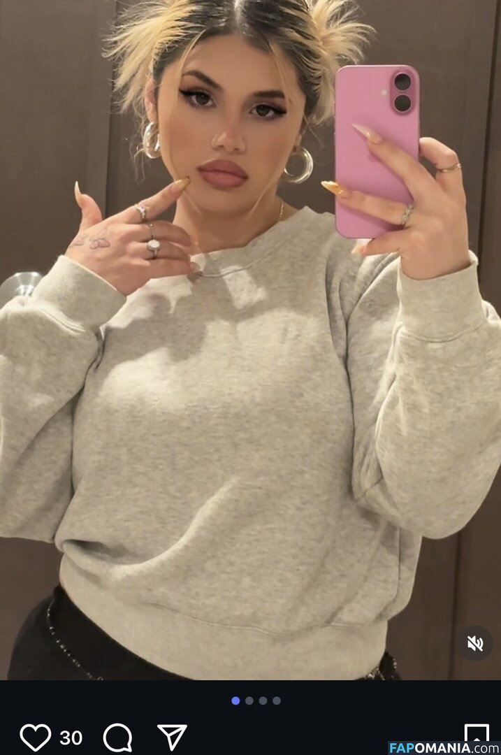 Shaecharmz / https: / sha_charmz Nahý OnlyFans  Uniklá fotka #2