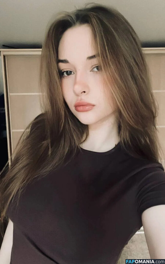 Miroslava / reel / sharrimalagisi Nahý OnlyFans  Uniklá fotka #5