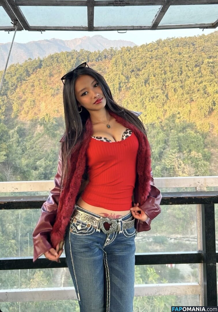 shraddhaforyou / shradhaa.2110 / trashradsss Nahý OnlyFans  Uniklá fotka #2