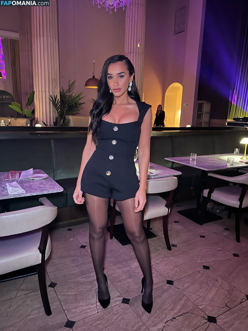 Sian Gabbidon / siangabbidon Nahý OnlyFans  Uniklá fotka #1