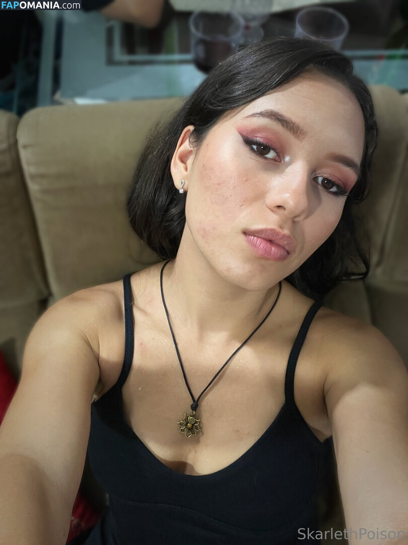 scarlettejh / skarlethpoison Nahý OnlyFans  Uniklá fotka #4