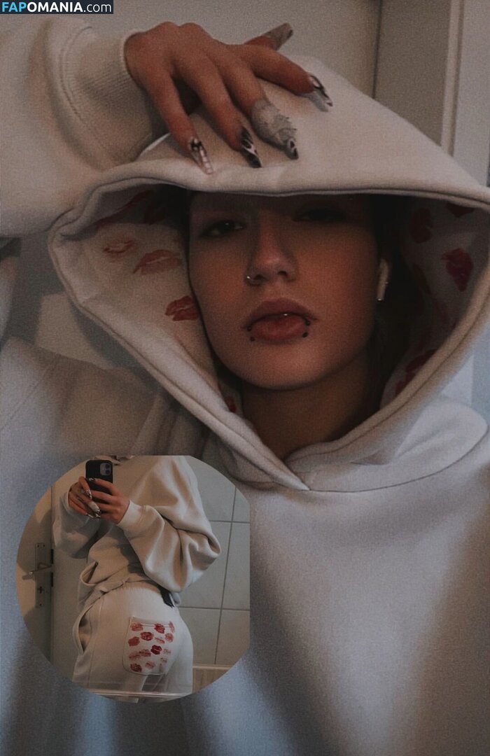 Nelee / sky_stn_ Nahý OnlyFans  Uniklá fotka #3