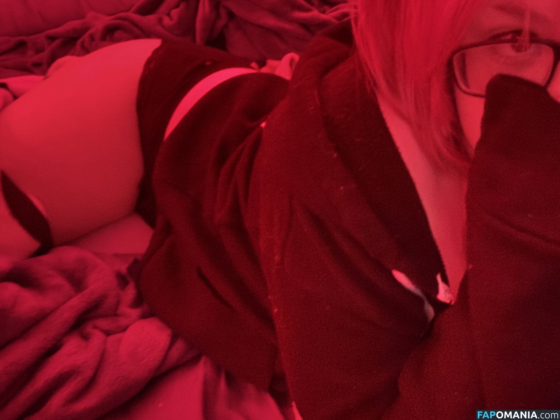 https: / skynyster / skynysterforest / supertfyaoi Nahý OnlyFans  Uniklá fotka #1