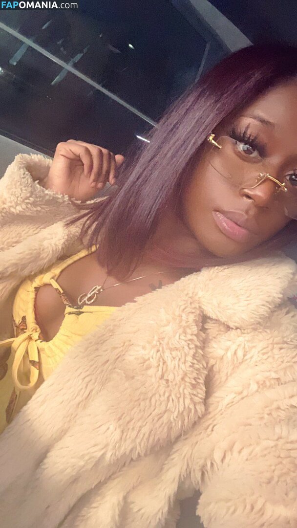 Lola B / Smoochess2xx Nahý OnlyFans  Uniklá fotka #3