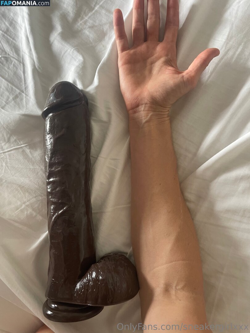lovesneakers123_ / sneakergirlxxx Nahý OnlyFans  Uniklá fotka #4