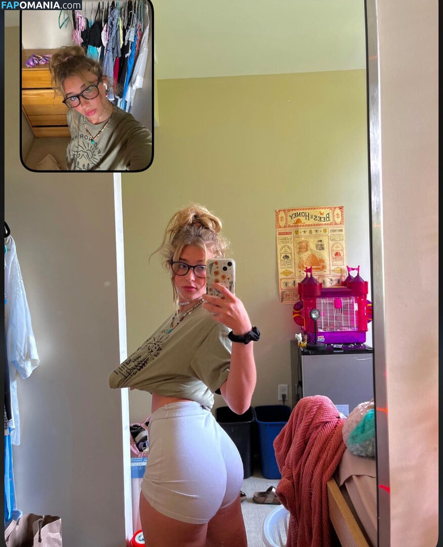 Snoop.doggy / beccacontrer-ass / helenbradshaww Nahý OnlyFans  Uniklá fotka #3