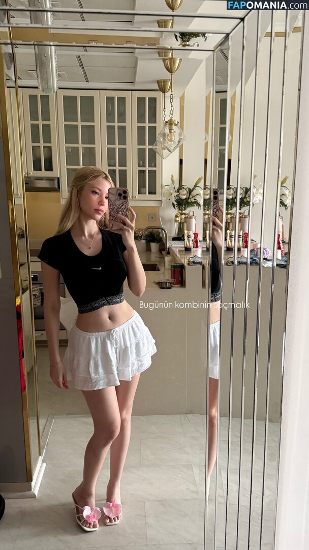 Kardelen Öztaş / Snowfuckerr / Snowmaiid Nahý OnlyFans  Uniklá fotka #49