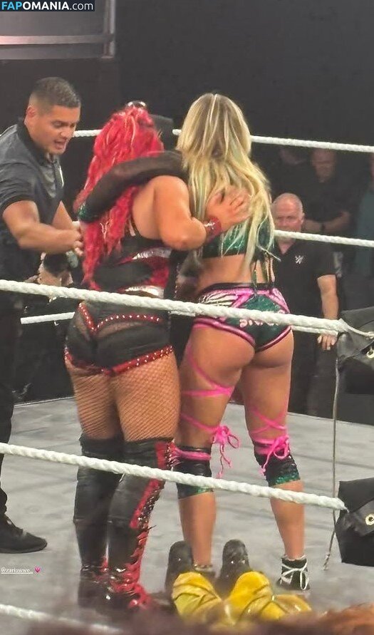 Sol Ruca / SolRucaWWE / sol.surfer / solrvca Nahý OnlyFans  Uniklá fotka #229