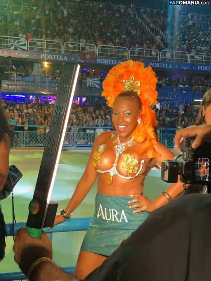 BBB 4 / Solange Vega / https: / solvegaoficial Nahý OnlyFans  Uniklá fotka #6
