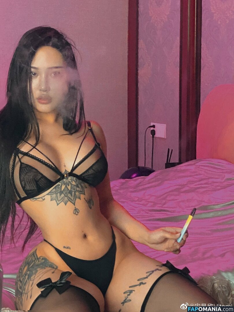 Songyuxin Hitomi / hitomi_official / songyuxin_hitomi Nahý OnlyFans  Uniklá fotka #57