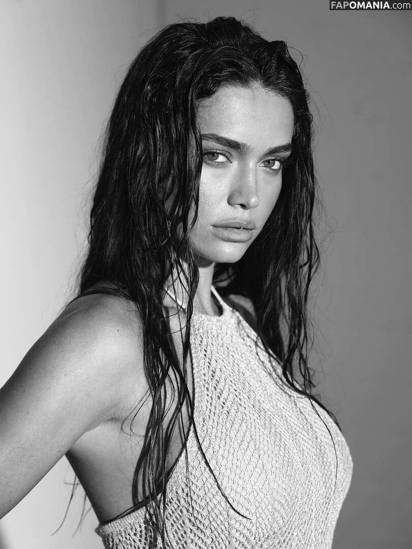 Sophia Chugranis / sophia.chugranis / sophiachugranis Nahý OnlyFans  Uniklá fotka #16