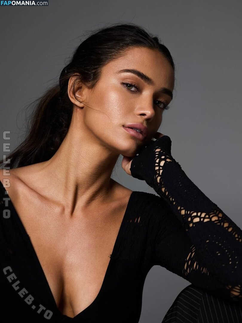 Sophia Chugranis / sophia.chugranis / sophiachugranis Nahý OnlyFans  Uniklá fotka #25