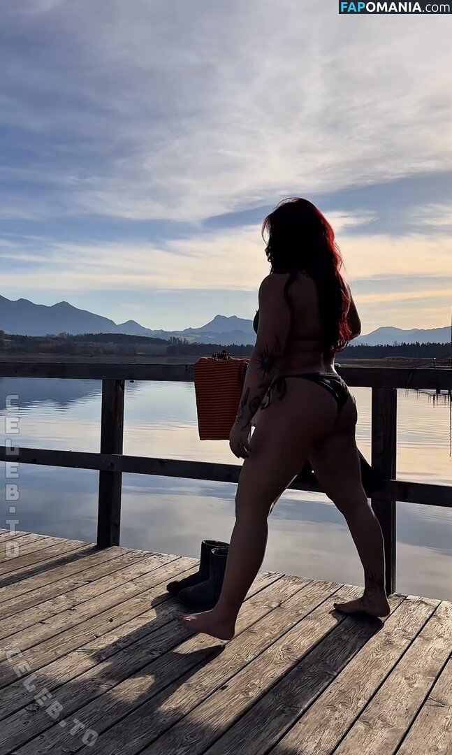 Sophia Thiel / sophia.thiel Nahý OnlyFans  Uniklá fotka #8