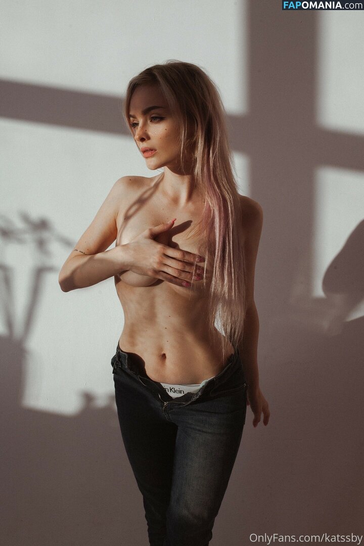 KATSSBY / Sophie Katssby Nahý OnlyFans  Uniklá fotka #57