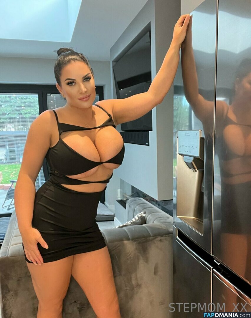 Perv-mom / Sophie Lawson / StepMother / stepmother_x Nahý OnlyFans  Uniklá fotka #462