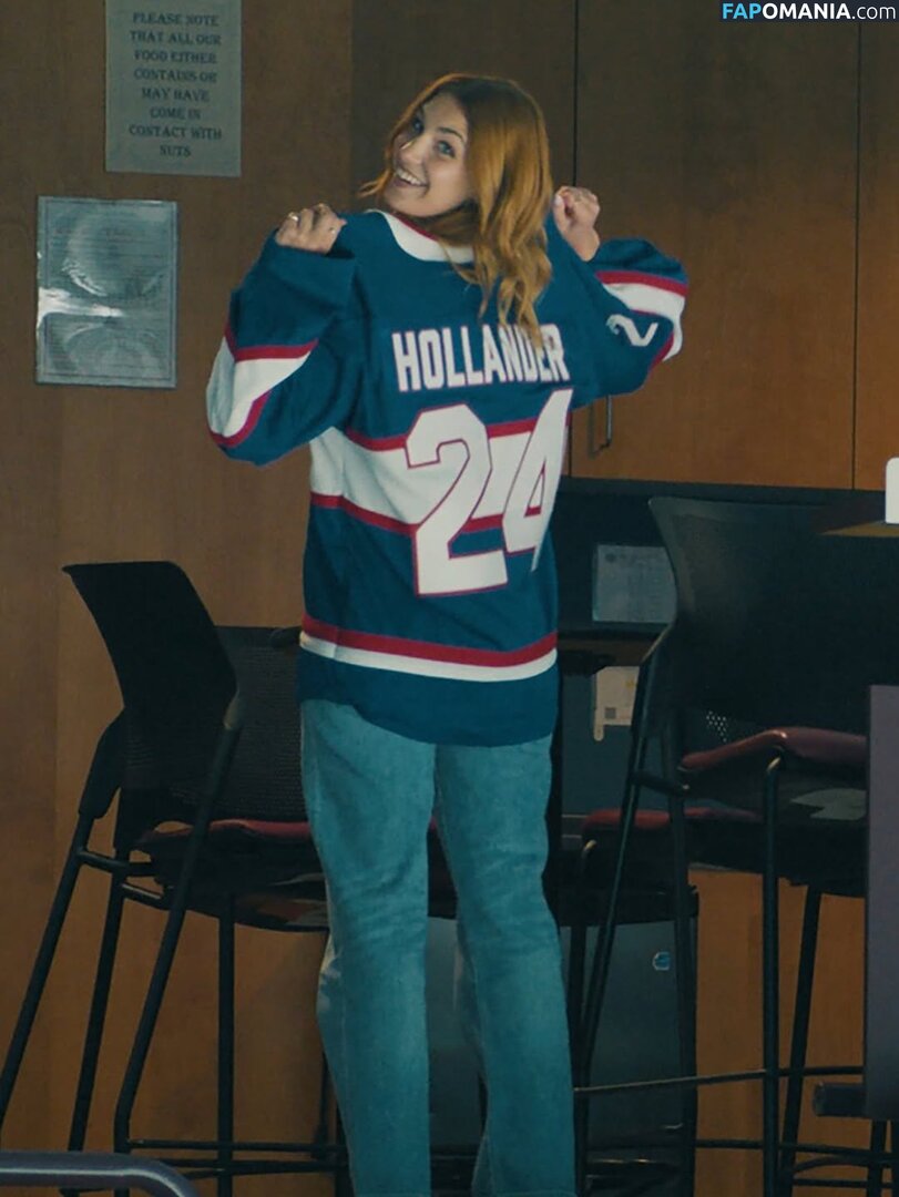 Sophie Nélisse / sophie__nelisse Nahý OnlyFans  Uniklá fotka #7