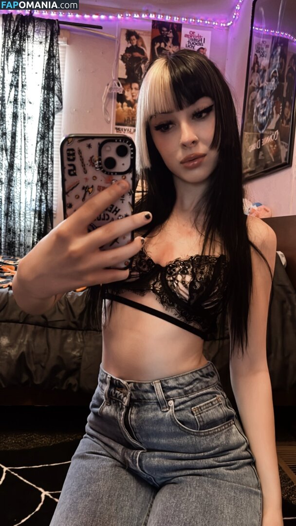 spookypumpkinn / spookypumpkinn_ / spookyycass Nahý OnlyFans  Uniklá fotka #2