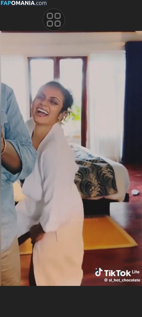 Sri Lanka / Sri Lankan Girls / hashini.guruge / poojaniperera Nahý OnlyFans  Uniklá fotka #133