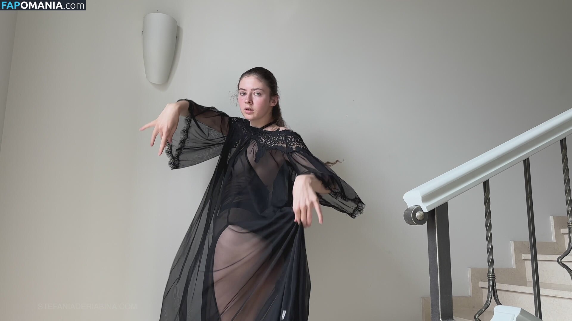 Derwald / Stefania Deriabina / st.efania4105 / xostefania Nahý OnlyFans  Uniklá fotka #4