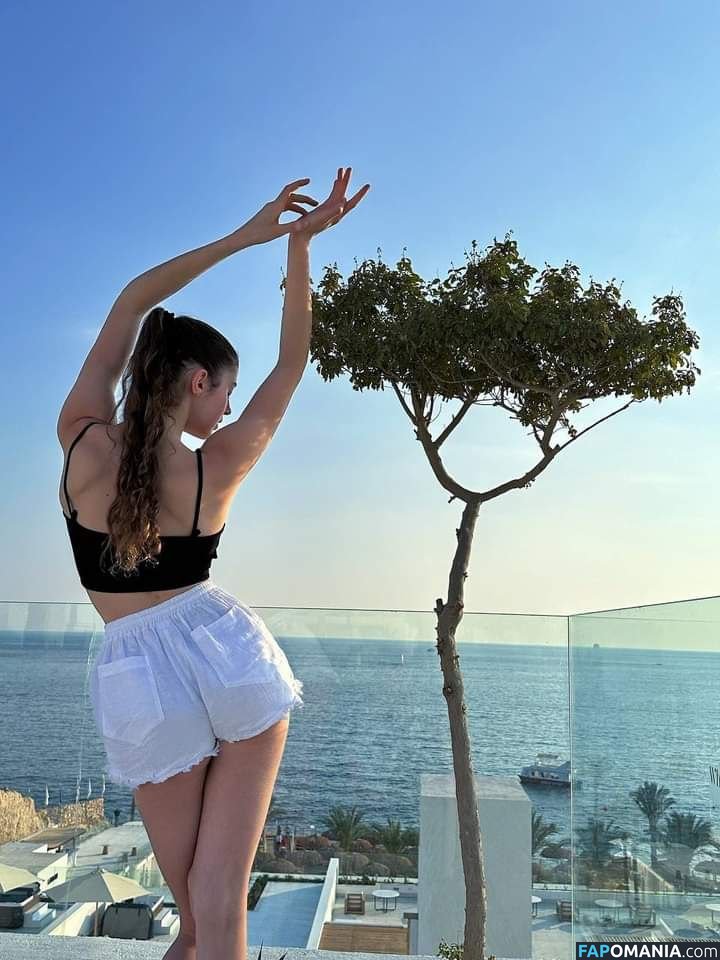 Derwald / Stefania Deriabina / st.efania4105 / st.efania_deriabina / xostefania Nahý OnlyFans  Uniklá fotka #53