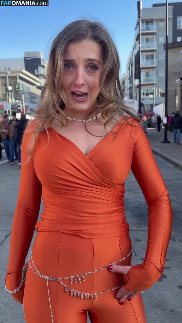 Stephanie Niles / https: / nileees Nahý OnlyFans  Uniklá fotka #8