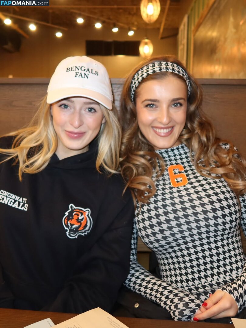 Stephanie Niles / https: / nileees Nahý OnlyFans  Uniklá fotka #16