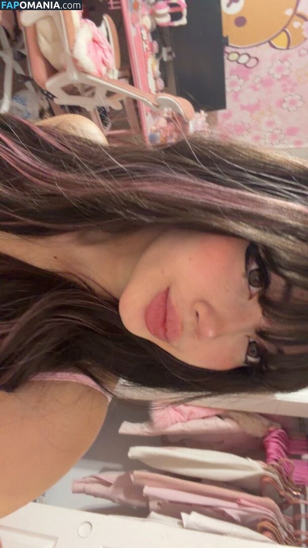beanluvr13 / strawbari.zz / strawbarie / strawbarizz Nahý OnlyFans  Uniklá fotka #4