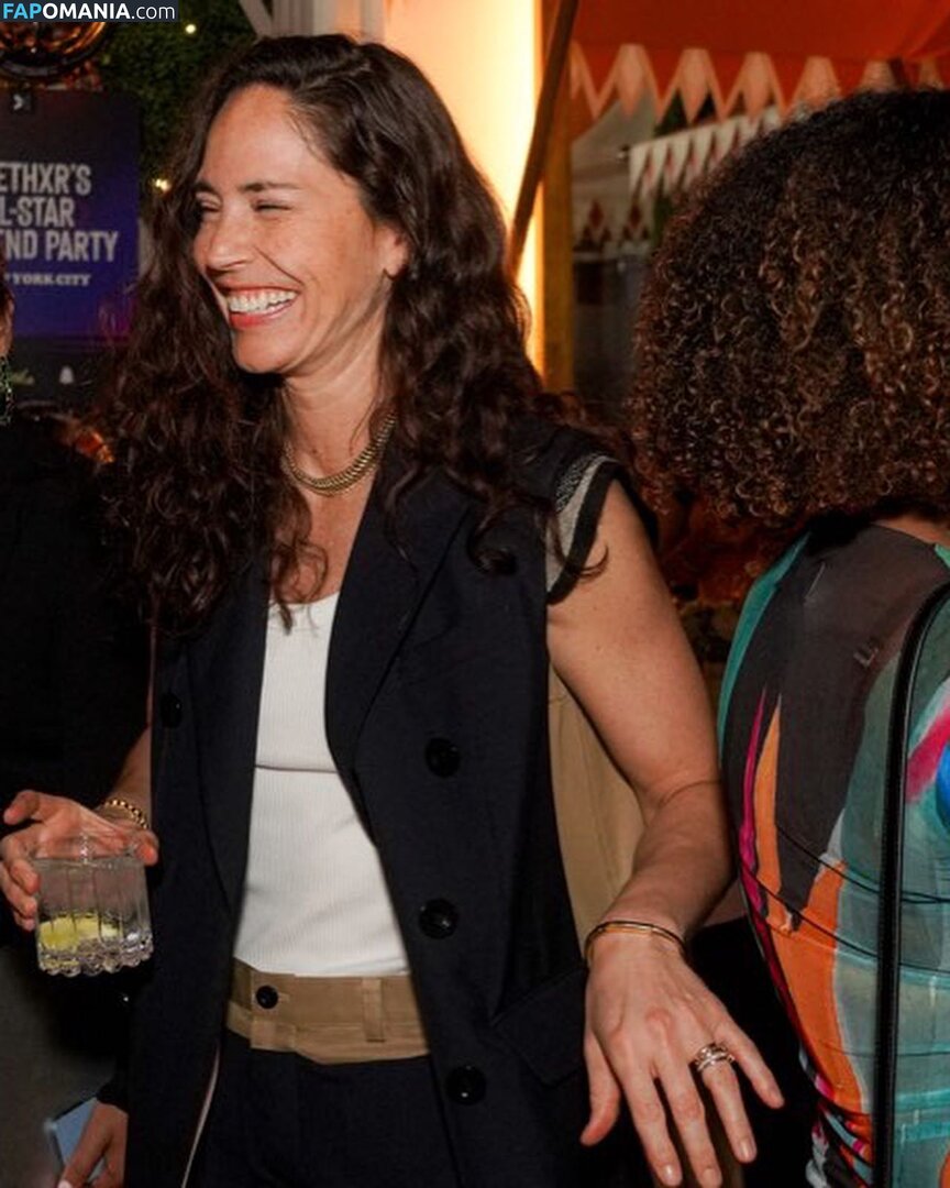 Sue Bird / WNBA Player / https: / s10bird / sbird10 Nahý OnlyFans  Uniklá fotka #15