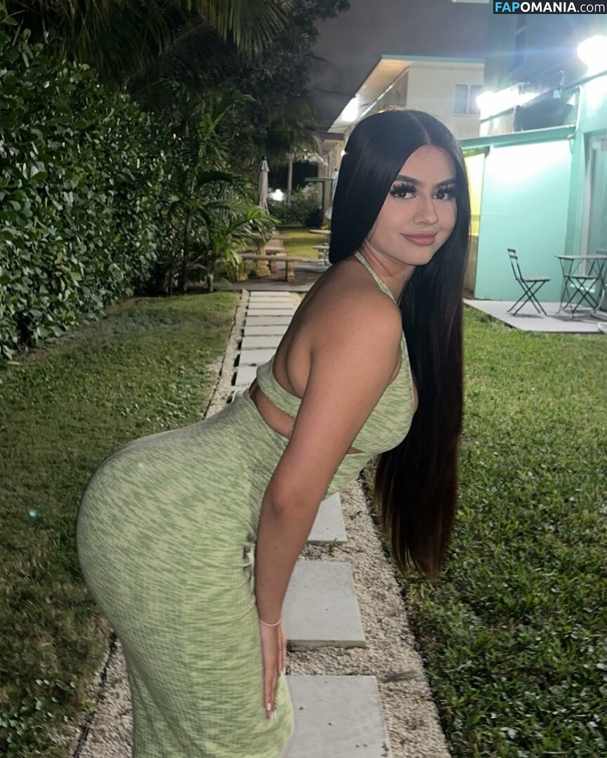 Suman Maria / sexysummermaria / suman_maria Nahý OnlyFans  Uniklá fotka #23