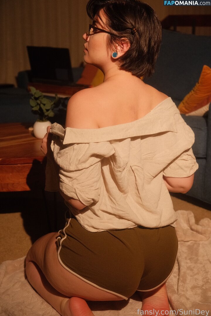 SuniDey / sunidey_ Nahý OnlyFans  Uniklá fotka #310