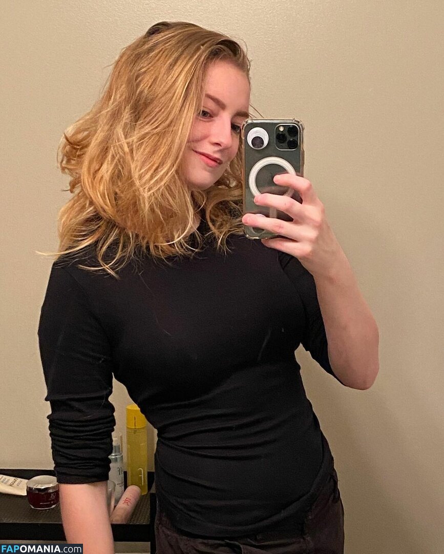 SuopOnTwitch / Suuuoppp Madison Nahý OnlyFans  Uniklá fotka #13