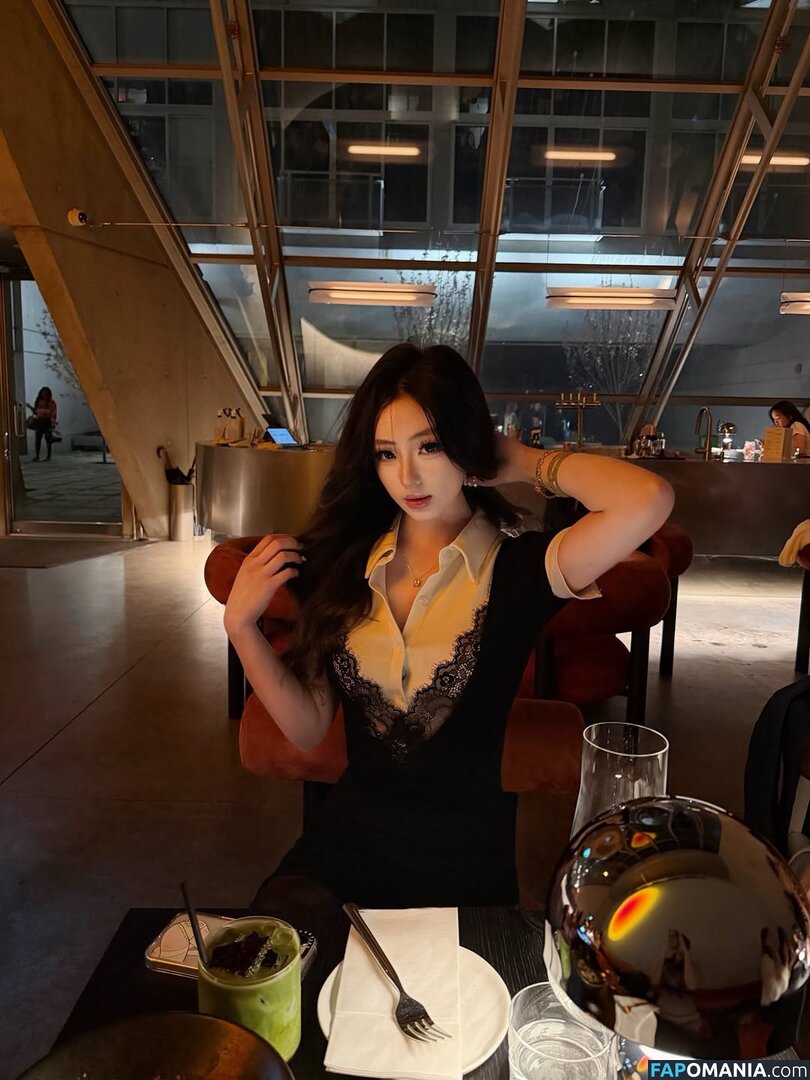 Susansunn / https: / susan_sun17 Nahý OnlyFans  Uniklá fotka #6