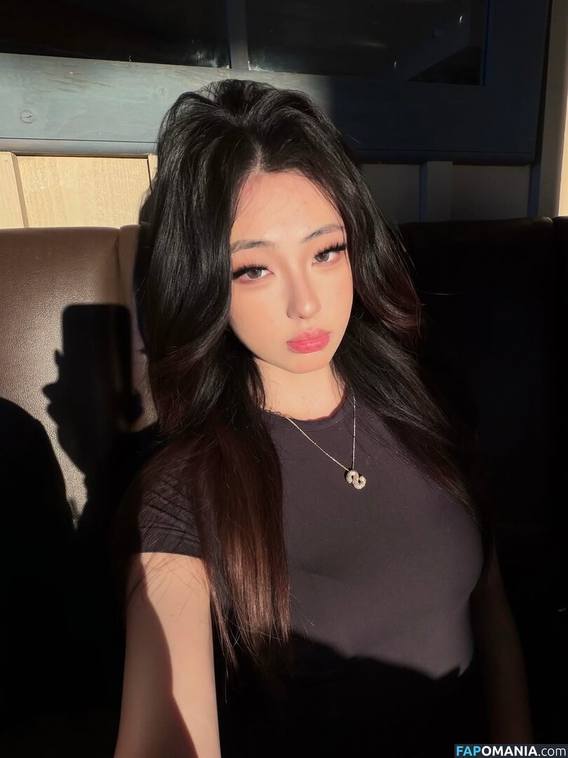 Susansunn / https: / susan_sun17 Nahý OnlyFans  Uniklá fotka #8