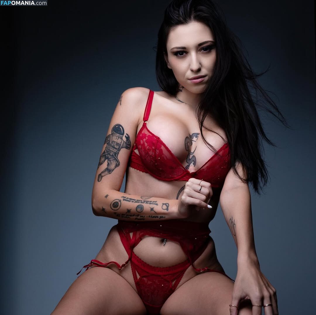 Sarah Ray / Sweet N Sarah / https: / sweetnsarahh Nahý OnlyFans  Uniklá fotka #2