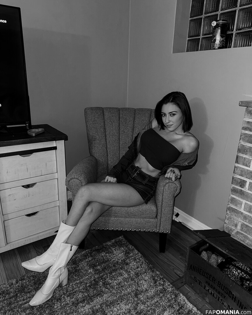 Sarah Ray / Sweet N Sarah / https: / sweetnsarahh Nahý OnlyFans  Uniklá fotka #5